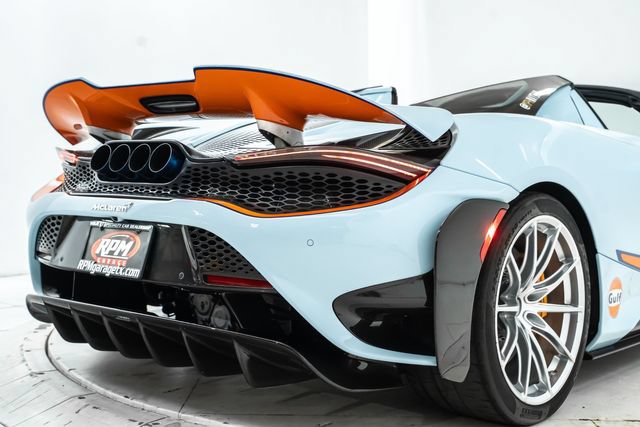 Used 2022 McLaren 765LT photo 19