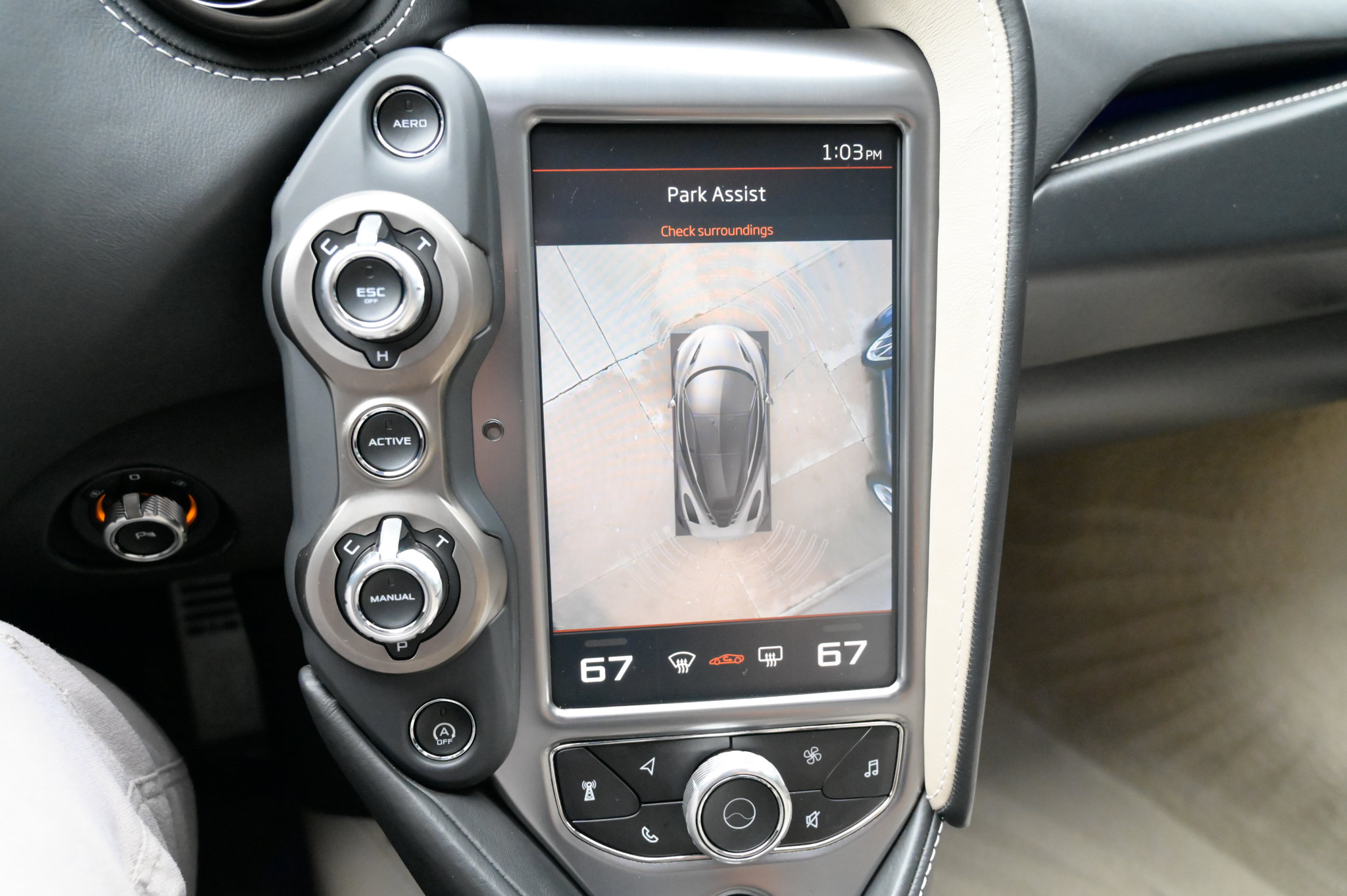Used 2018 McLaren 720S Luxury photo 32