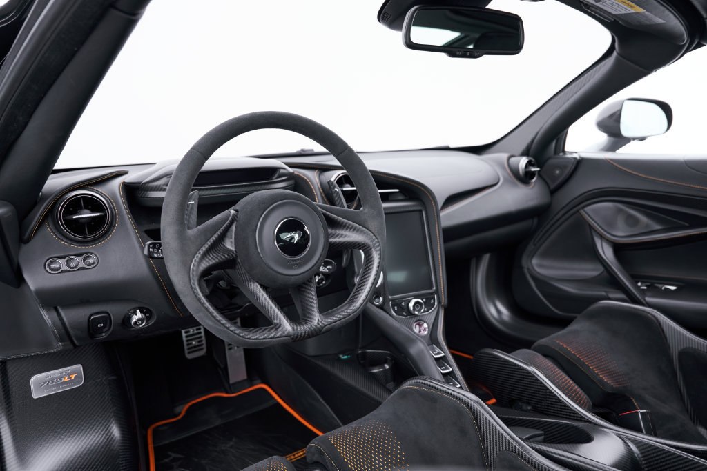 Used 2021 McLaren 765LT photo 2