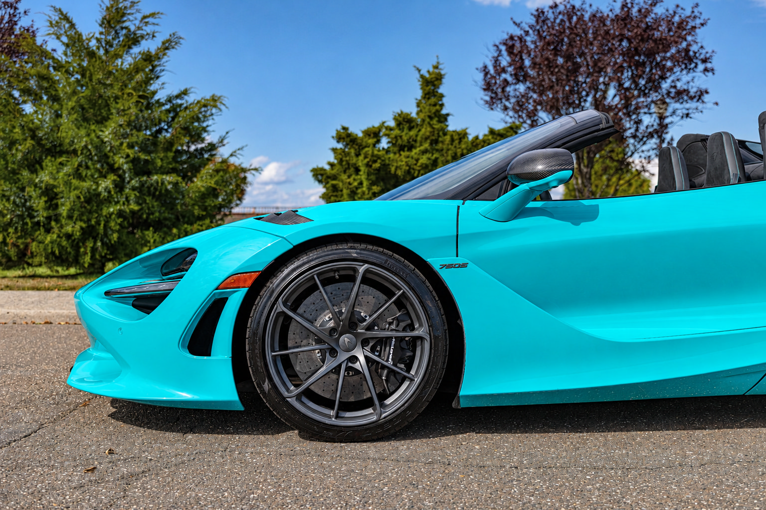 Used 2027 McLaren 750S Spider photo 35