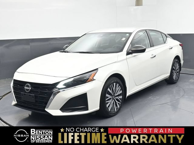 Used 2024 Nissan Altima 2.5 SV