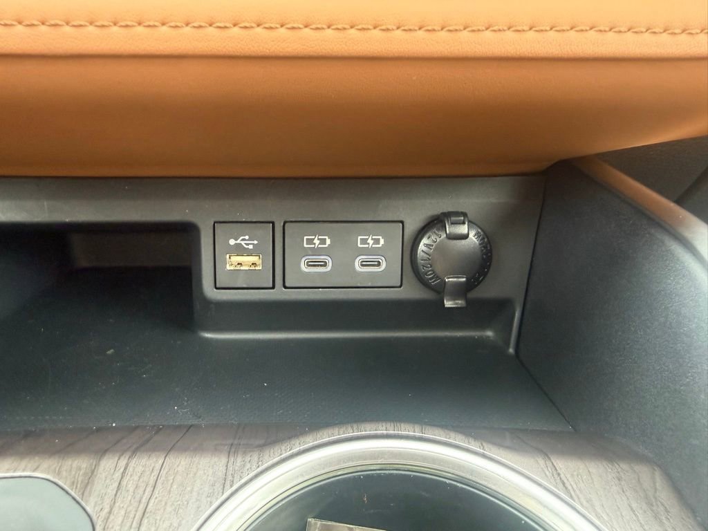 2025 Toyota Highlander Platinum