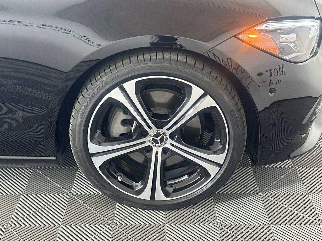 2025 Mercedes-Benz C 300 Sedan
