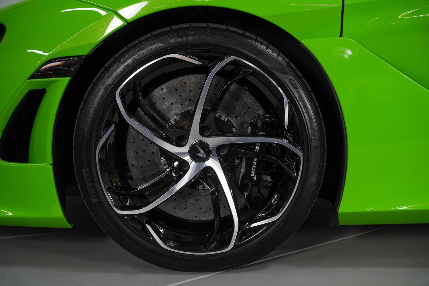 Used 2024 McLaren 750S Spider photo 16