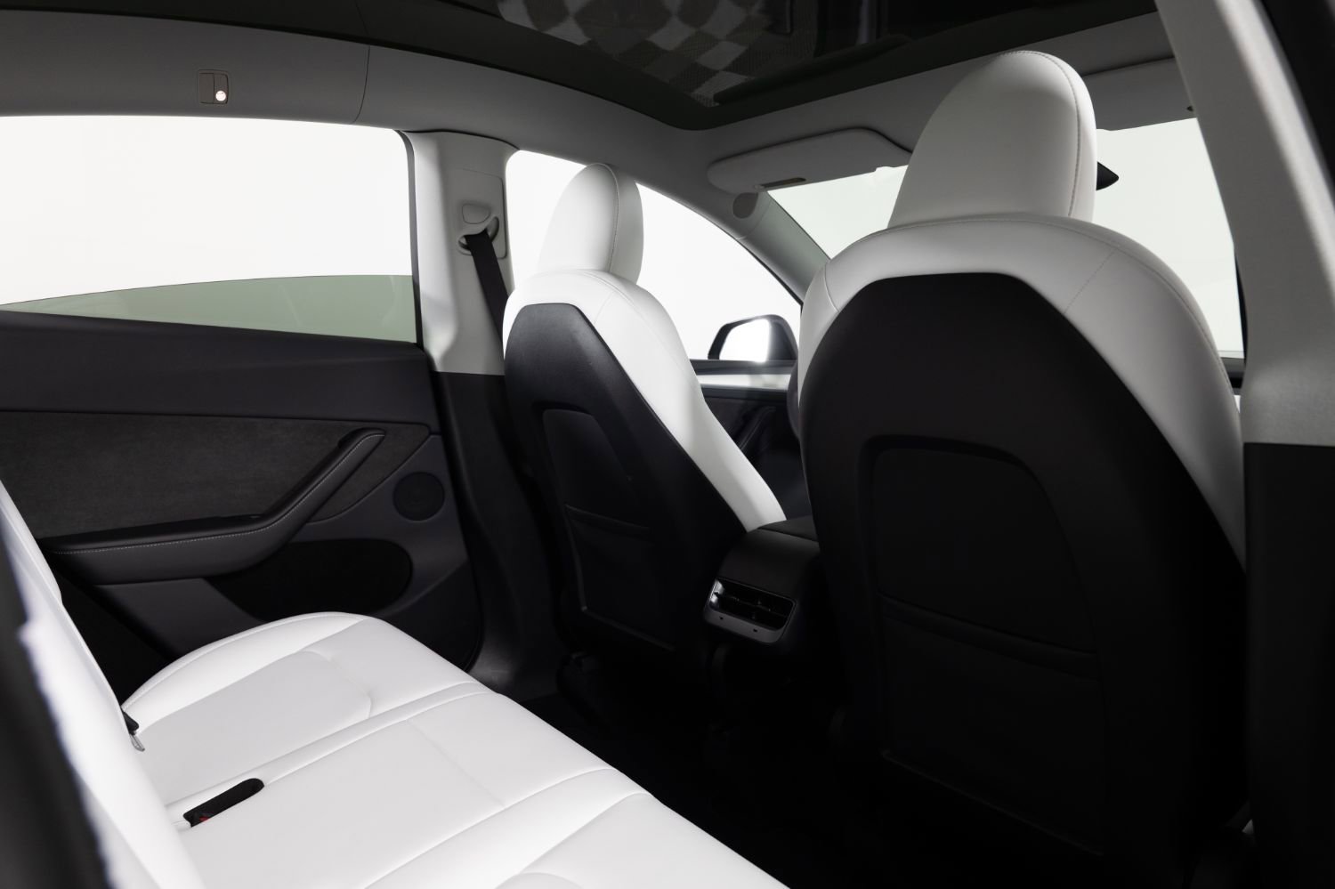 2024 Tesla Model Y Performance