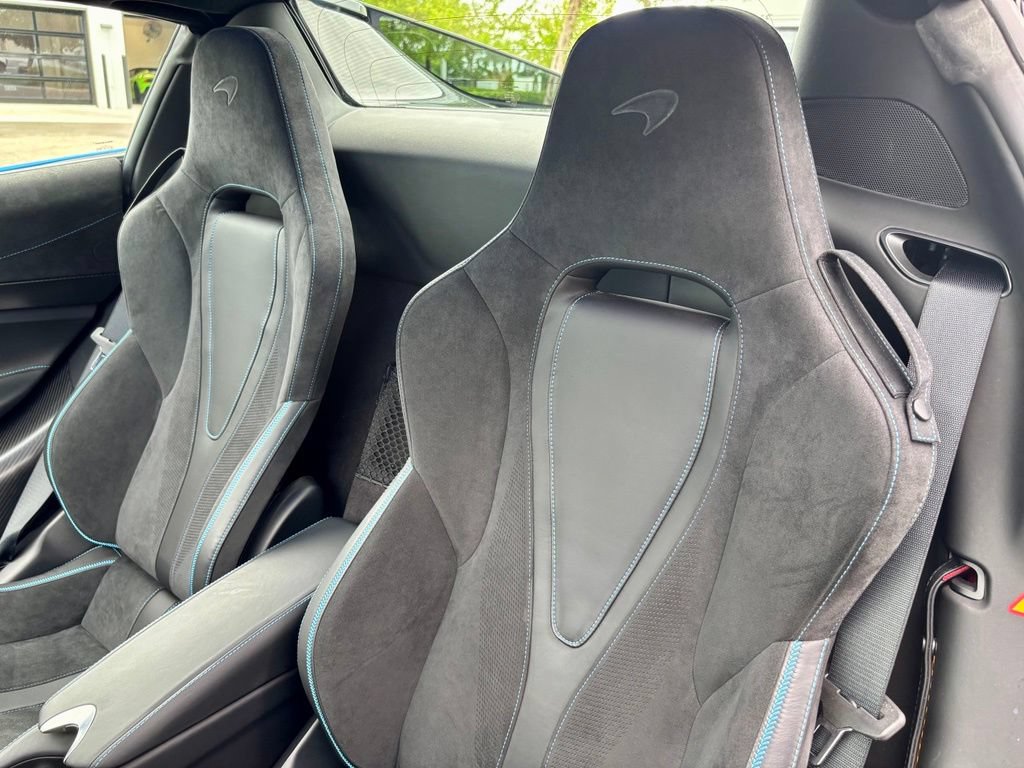 Used 2022 McLaren 720S Spider photo 23