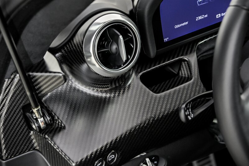 Used 2019 McLaren Senna photo 29