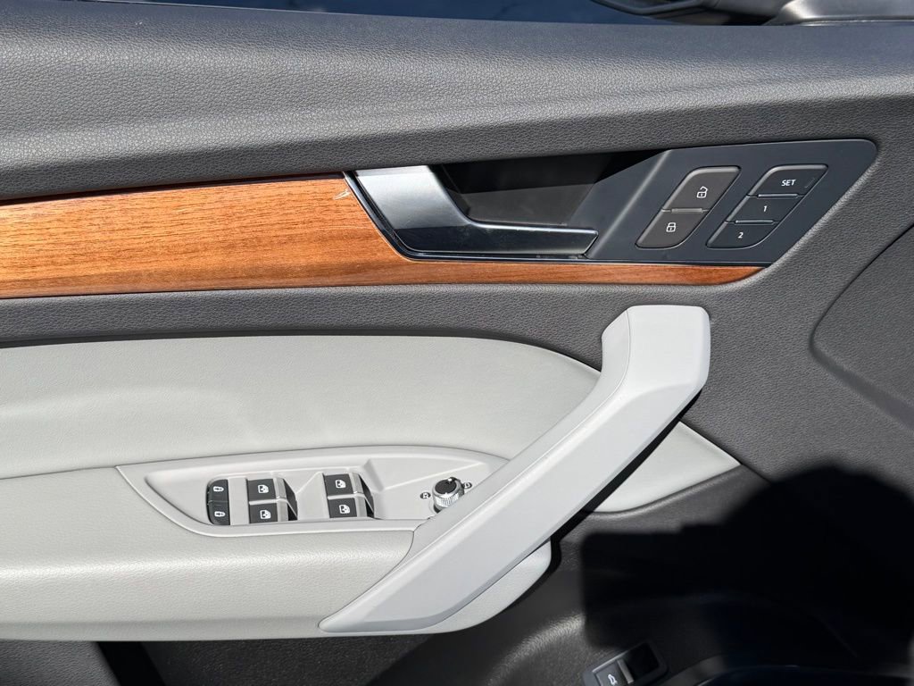 2022 Audi Q5 2.0T Premium