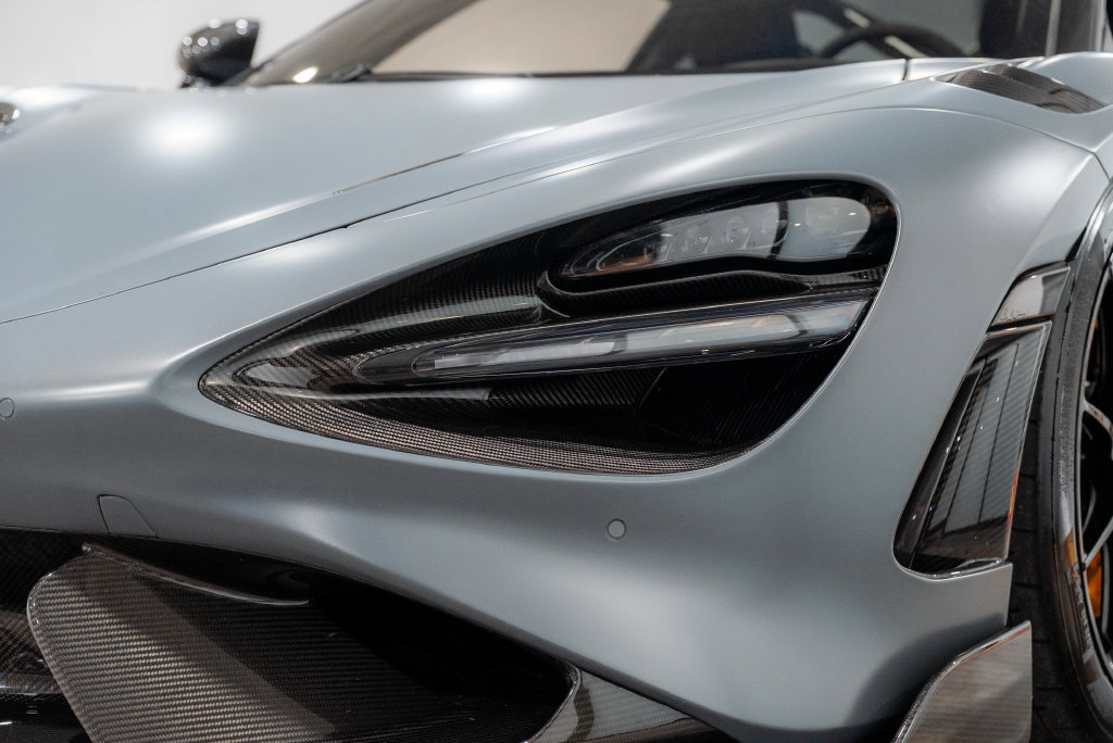 Used 2021 McLaren 765LT photo 19