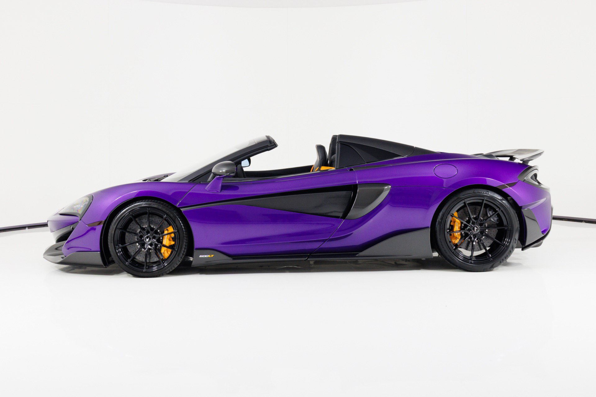 Used 2020 McLaren 600LT Spider photo 7