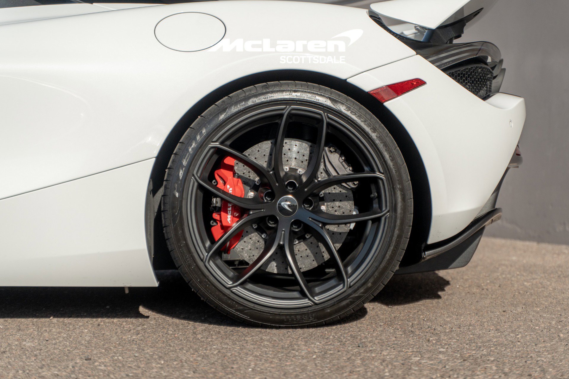 Used 2022 McLaren 720S Performance photo 30