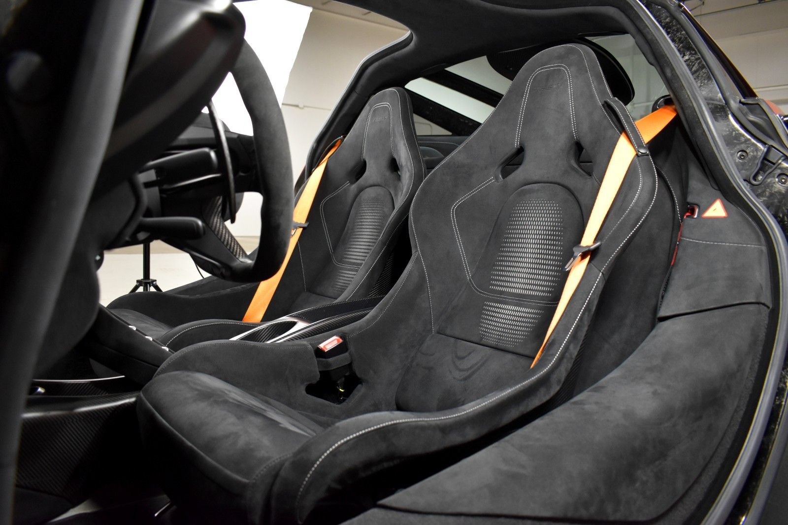 Used 2021 McLaren 765LT photo 31