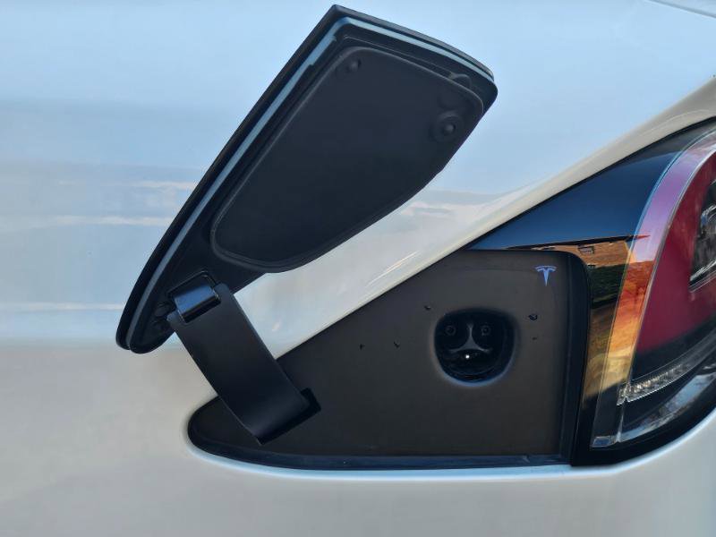 2024 Tesla Model X Plaid