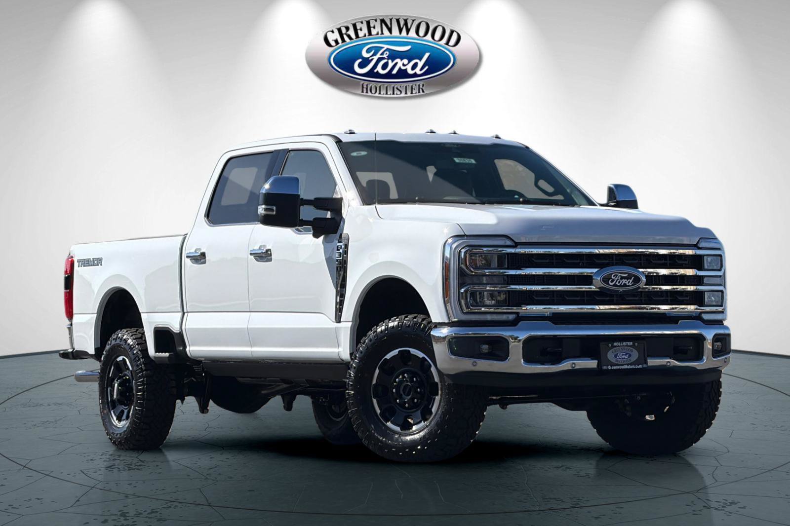 New 2027 Ford F350 King Ranch w/ Tremor Off-Road Package
