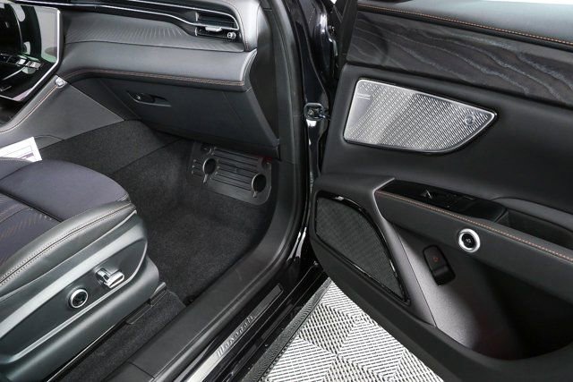 2026 Maserati Grecale Modena