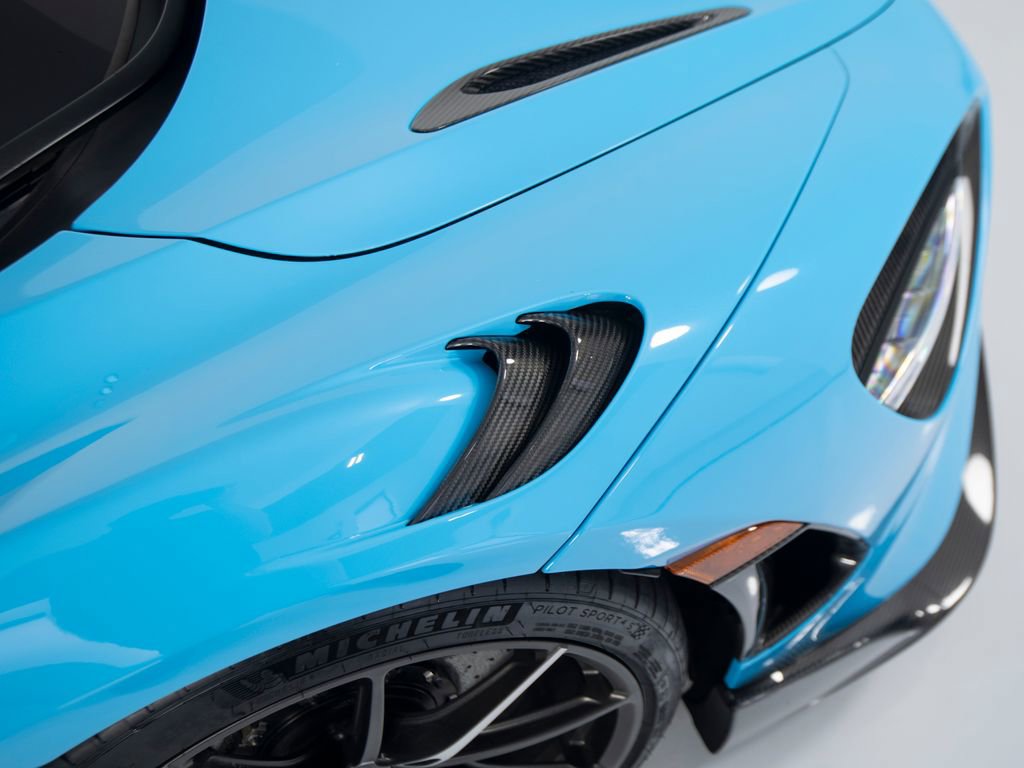 Used 2021 McLaren 765LT photo 44