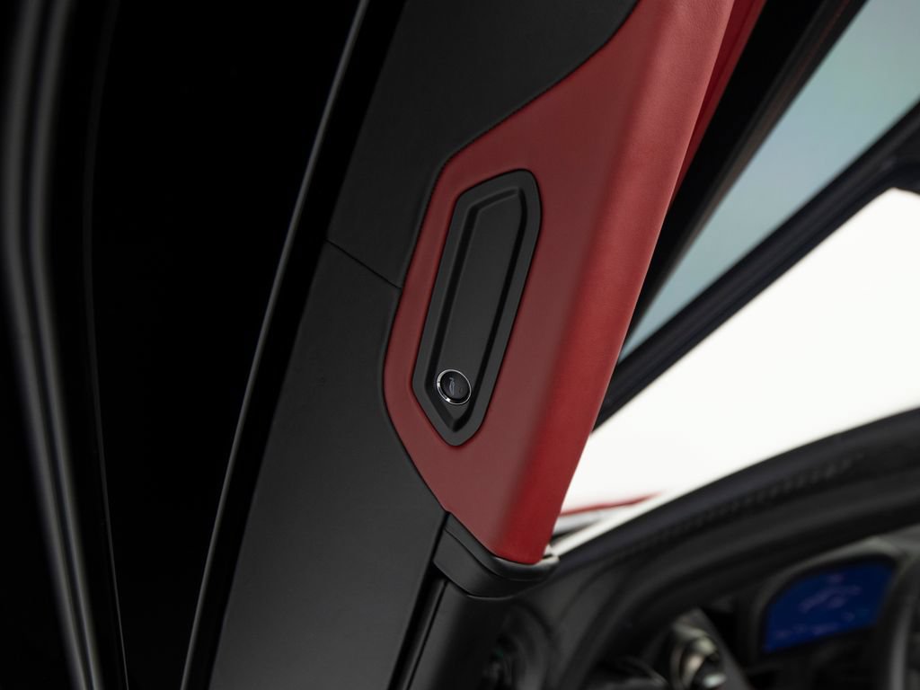 Used 2018 McLaren 720S photo 11
