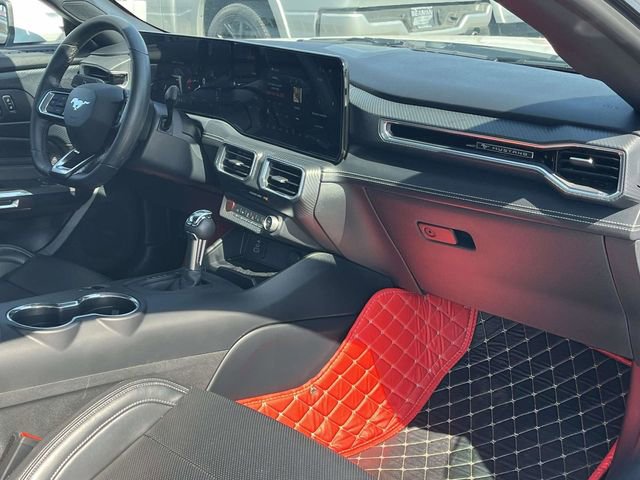 2024 Ford Mustang Premium