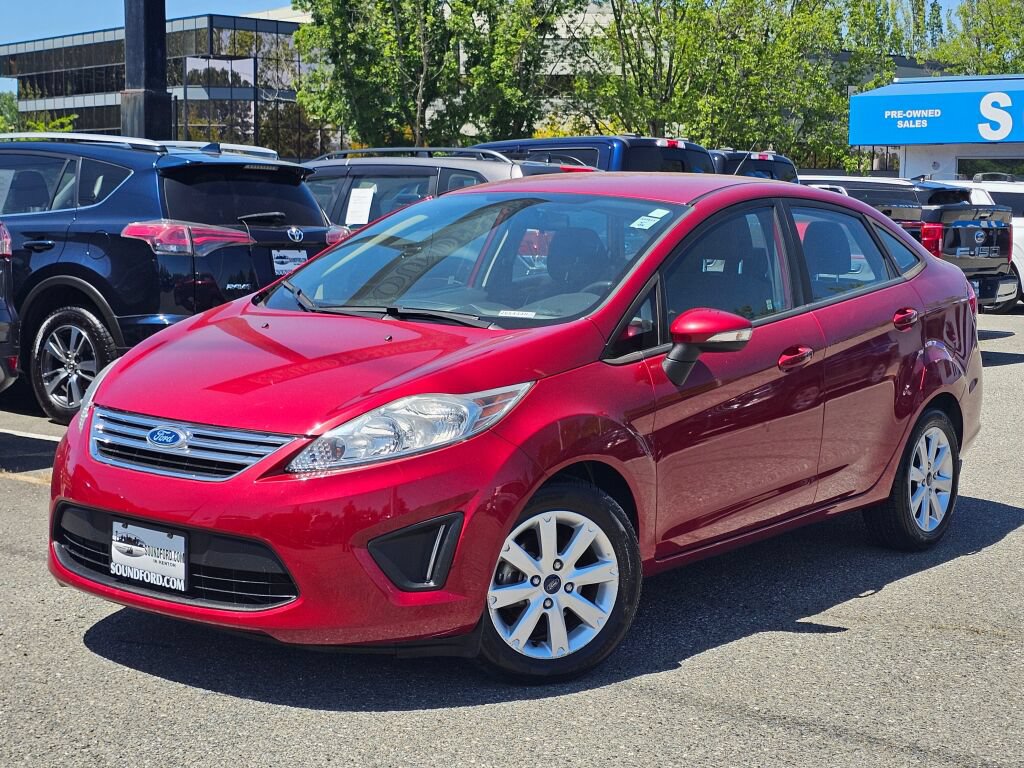 Used 2013 Ford Fiesta SE