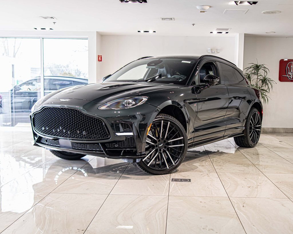 New 2026 Aston Martin DBX 707