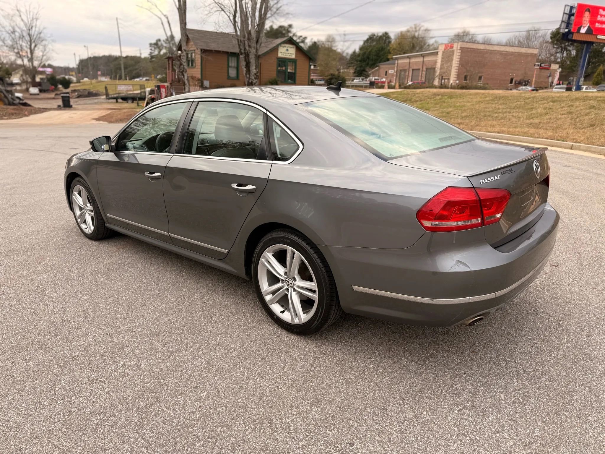 2013 Volkswagen Passat 2.5 SEL Premium