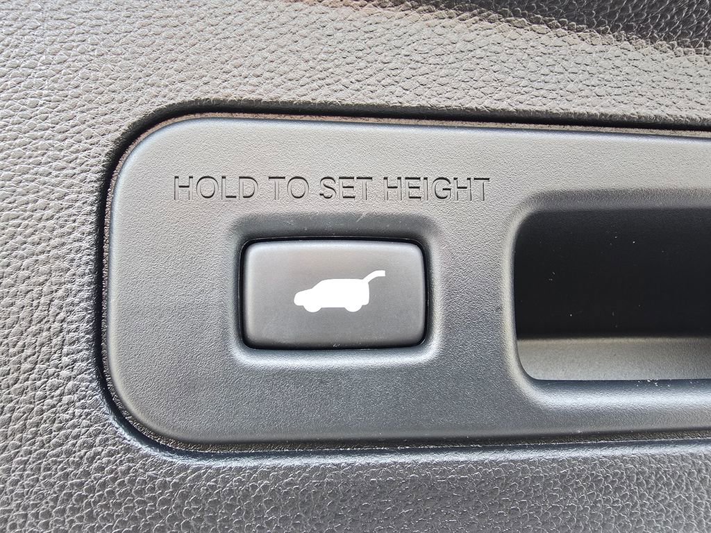 2023 Acura MDX SH-AWD w/ Advance Package