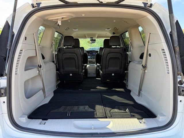 2024 Chrysler Pacifica Touring-L