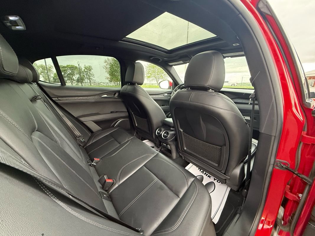 2022 Alfa Romeo Stelvio Sprint