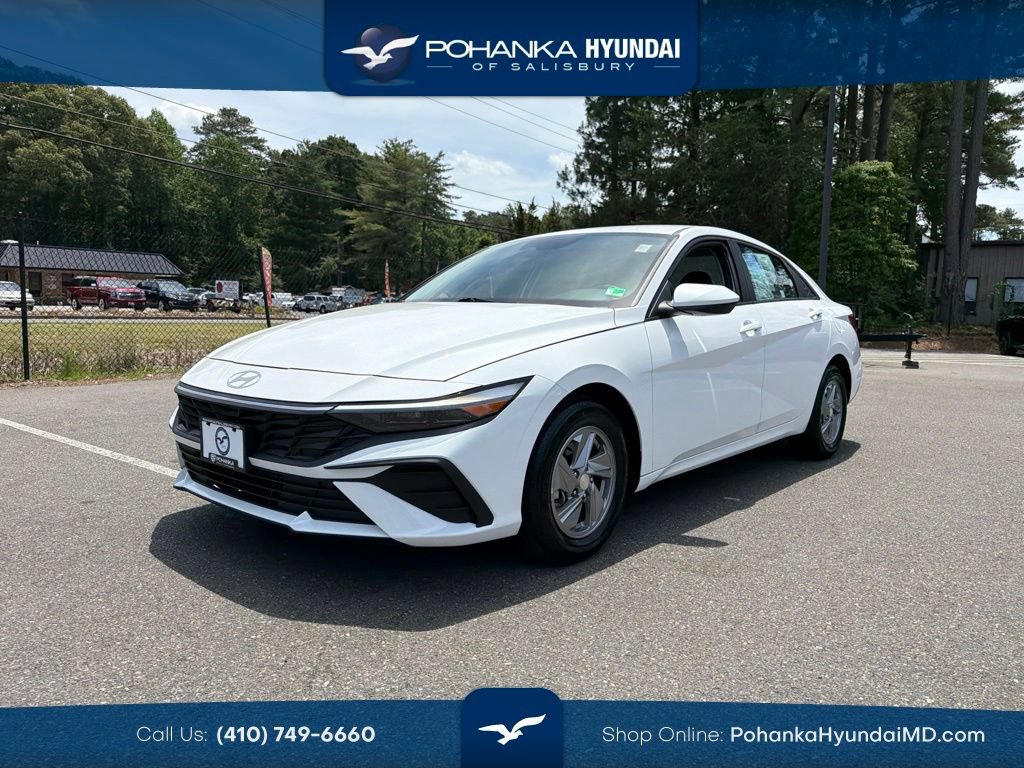 Certified 2024 Hyundai Elantra SE