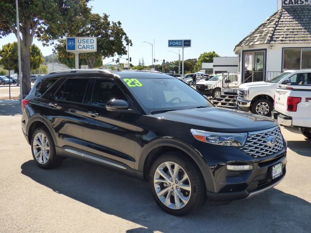 Used 2023 Ford Explorer Platinum w/ Class IV Trailer Tow Package