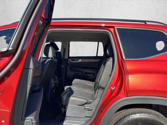 2025 Volkswagen Atlas SE