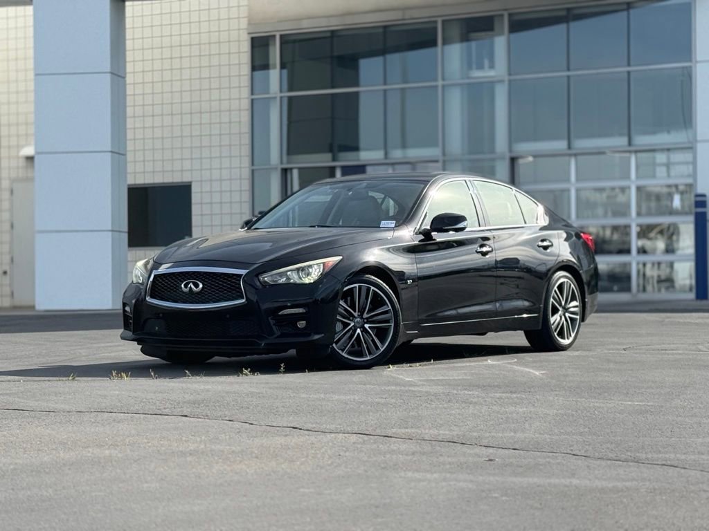 2015 INFINITI Q50 Sport