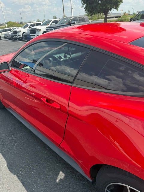 2020 Ford Mustang Coupe