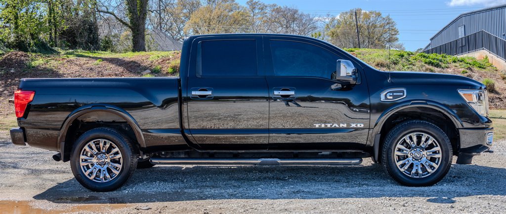 2017 Nissan Titan Platinum Reserve