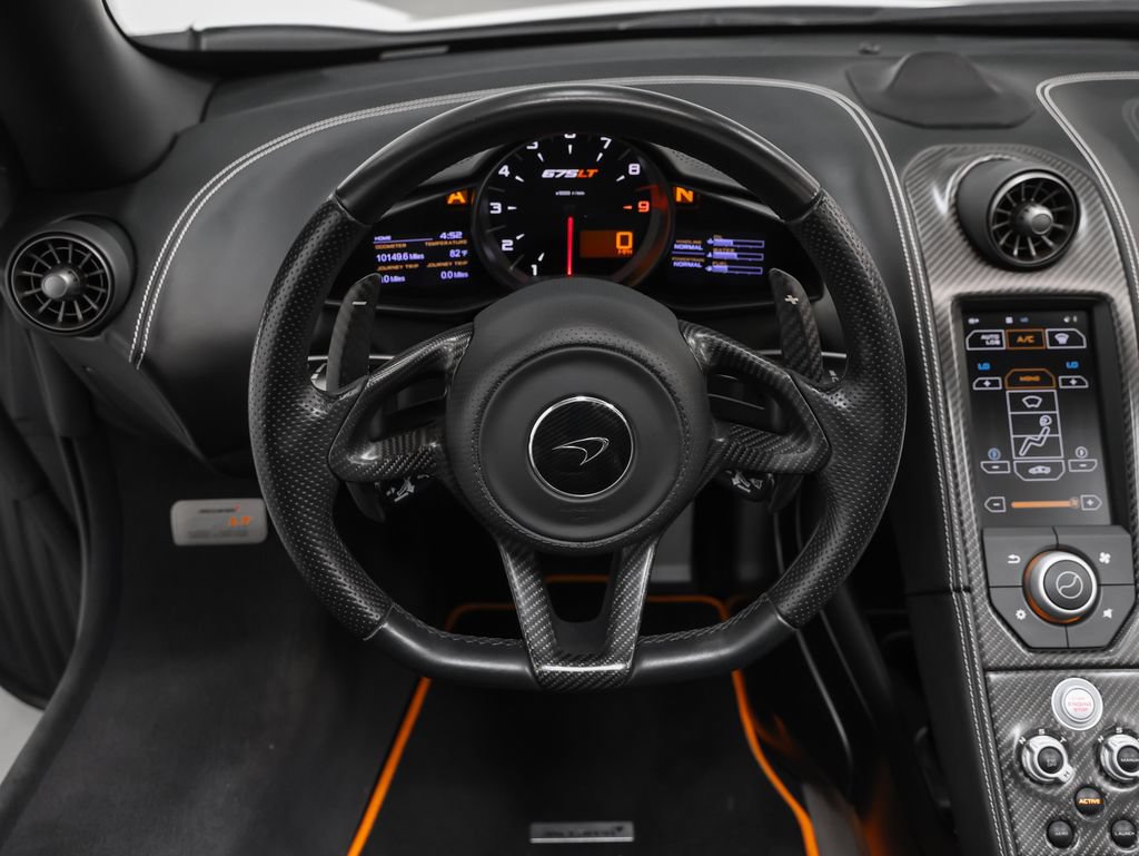 Used 2016 McLaren 675LT Spider photo 51