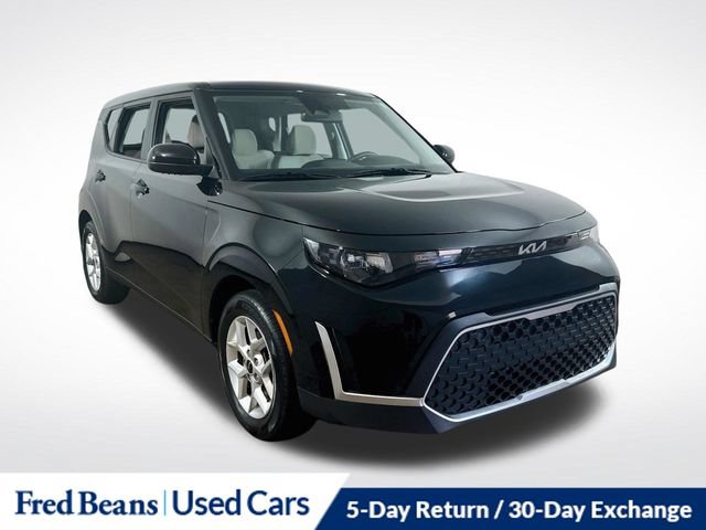 Used 2023 Kia Soul LX w/ LX Technology Package