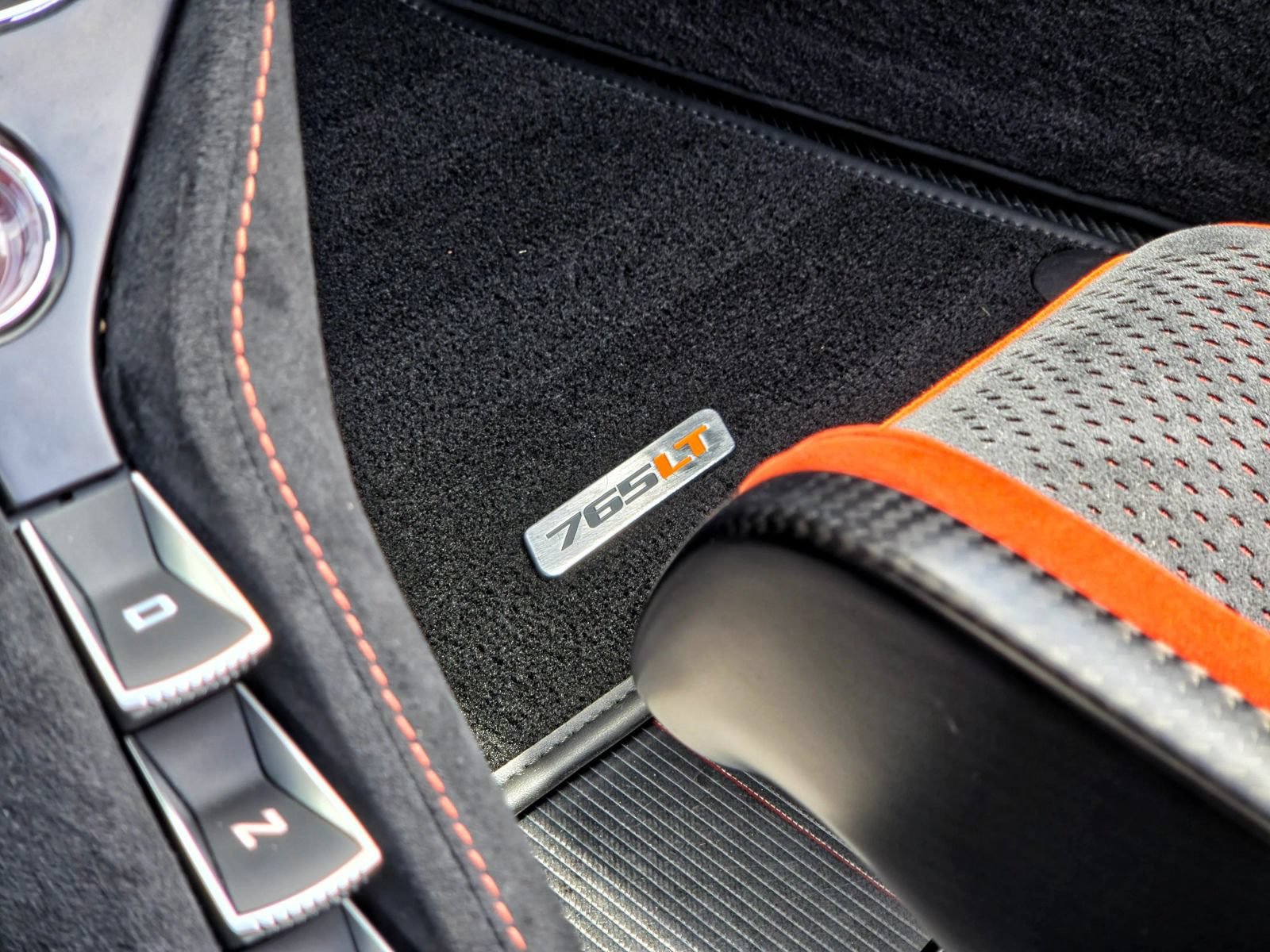 Used 2022 McLaren 765LT photo 52
