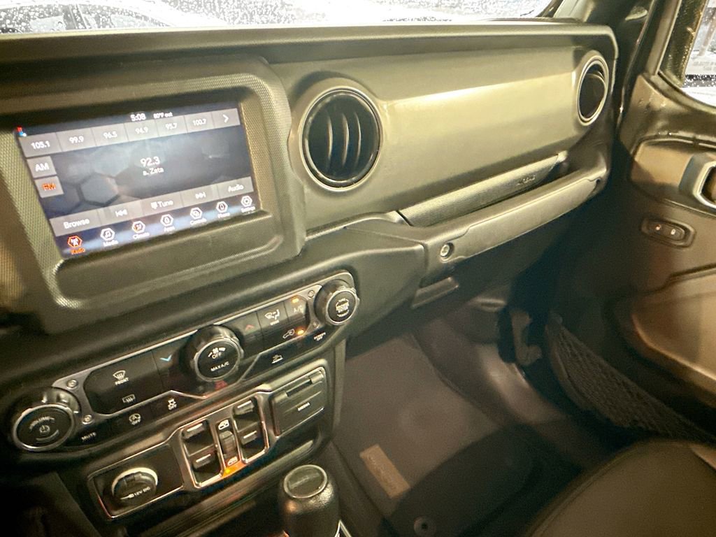 2022 Jeep Gladiator Sport