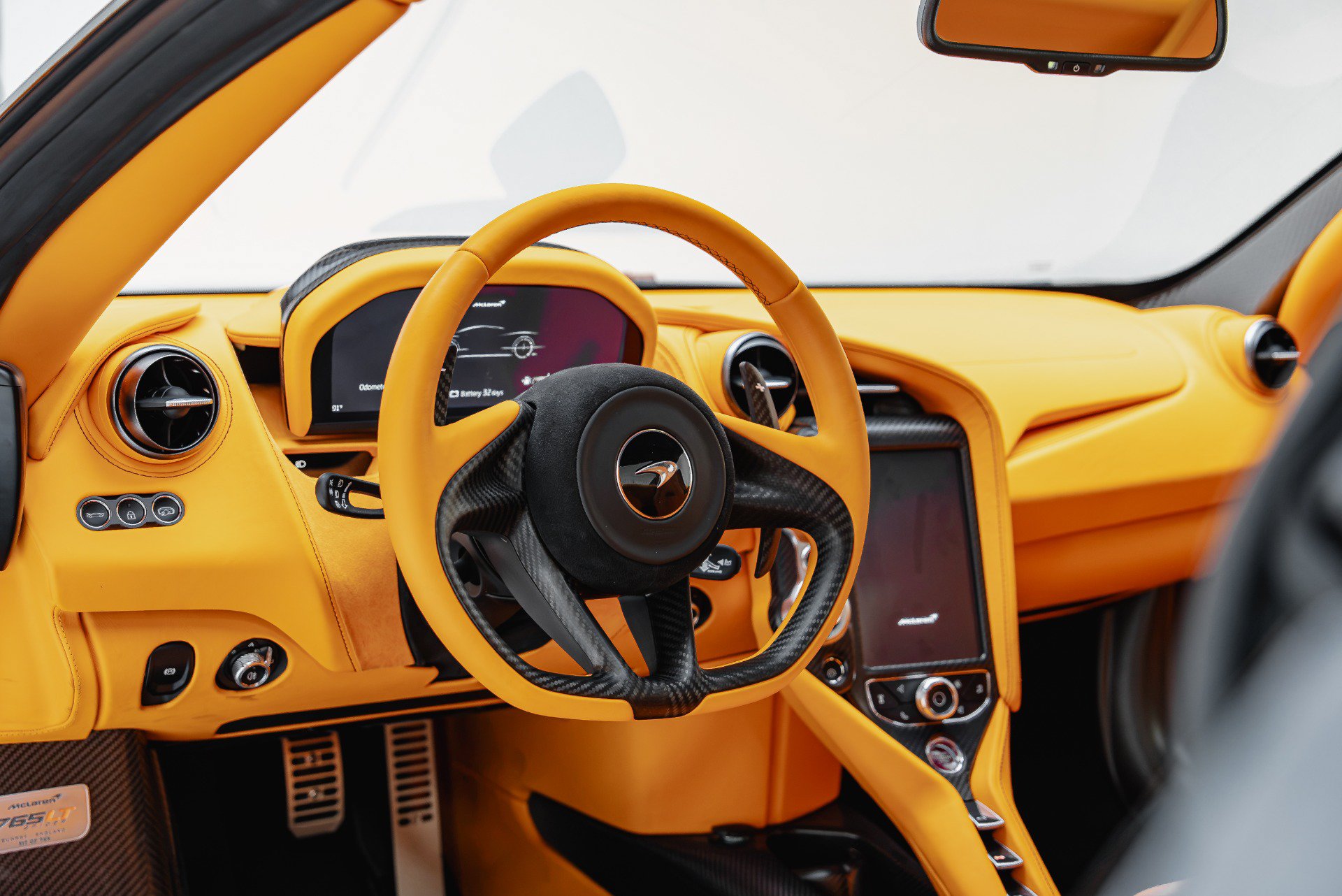 Used 2022 McLaren 765LT photo 61