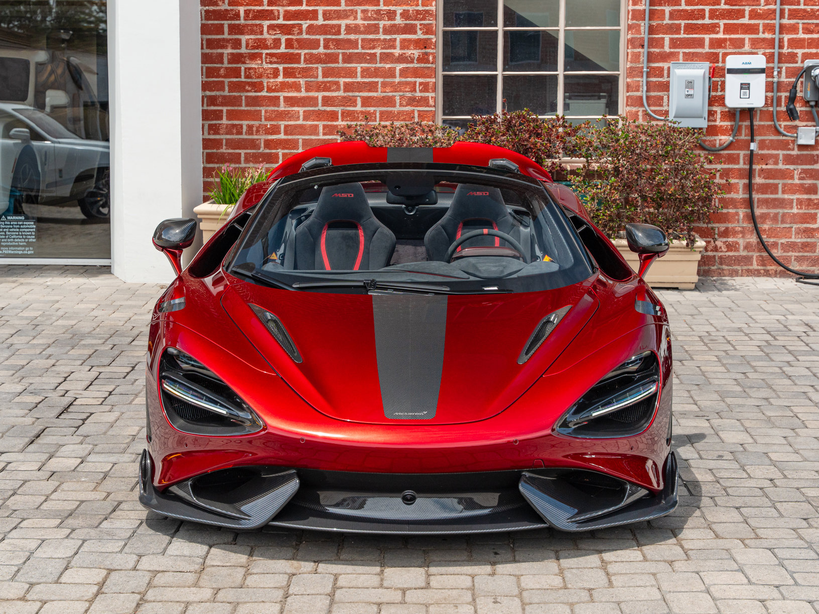 Used 2022 McLaren 765LT photo 22