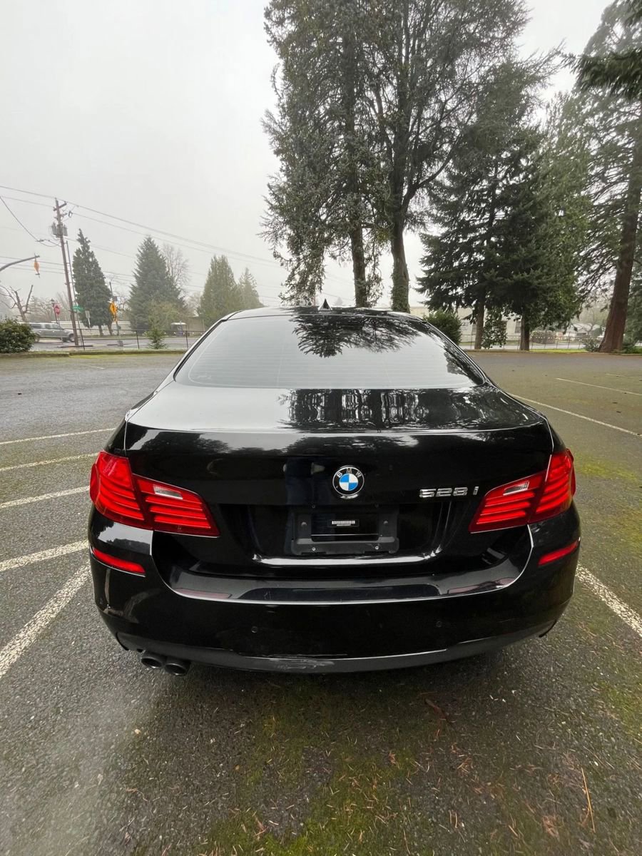 2016 BMW 528i Sedan