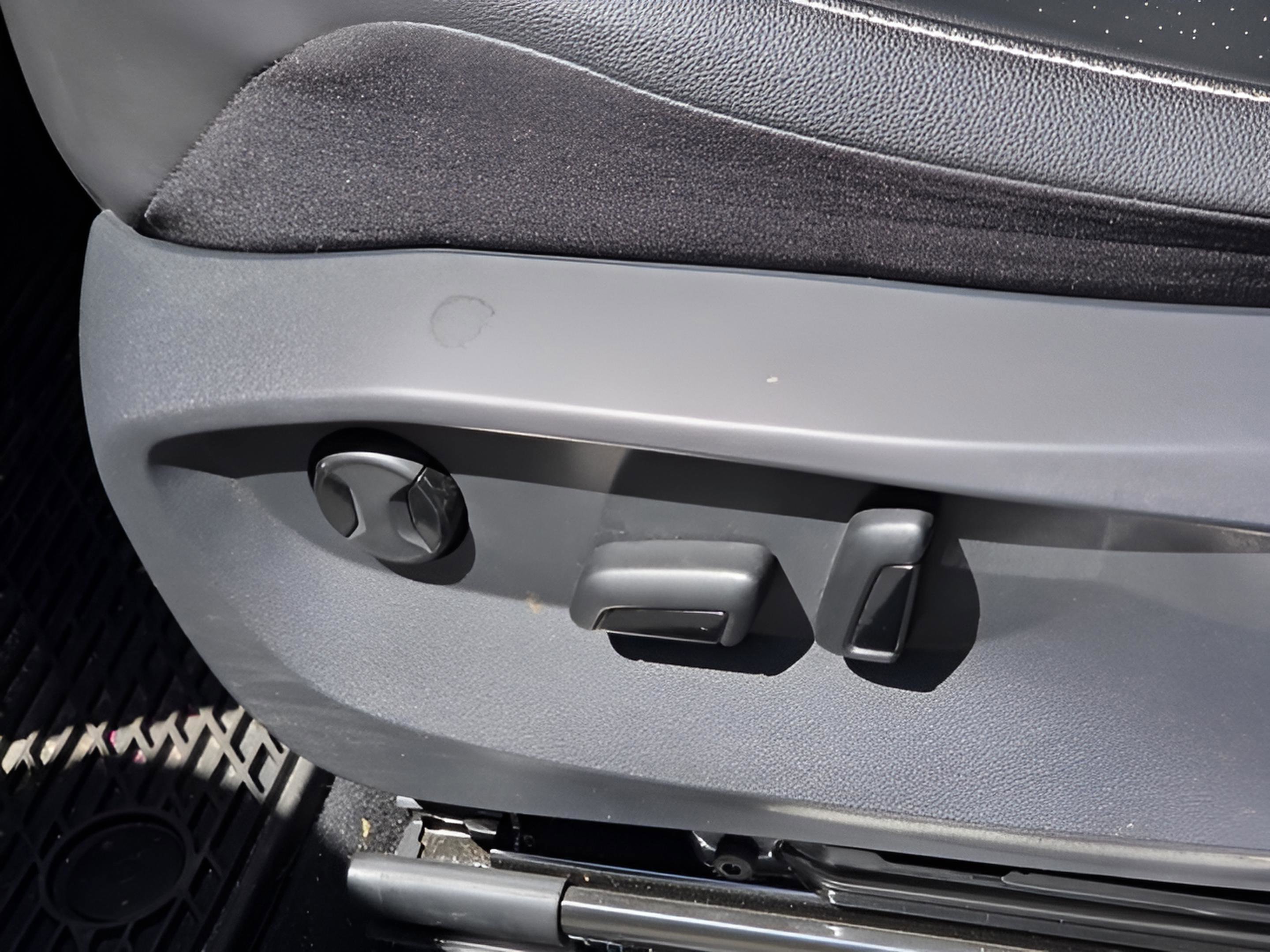 2022 Volkswagen Tiguan SE R-Line