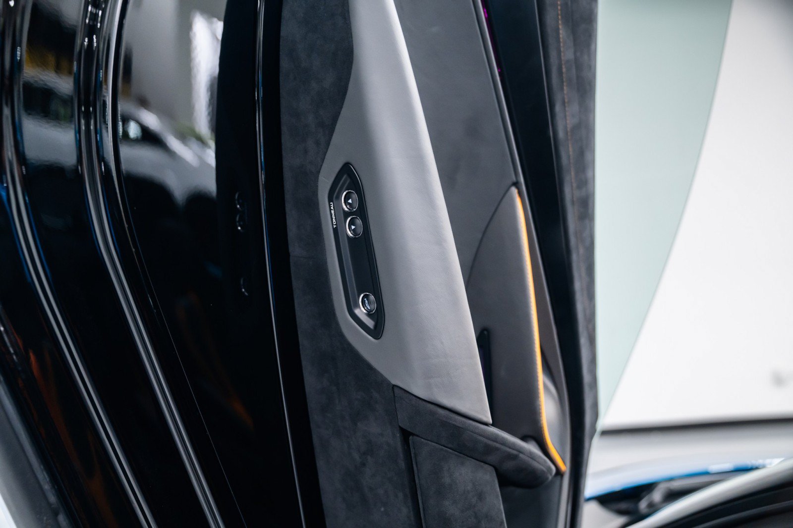 Used 2022 McLaren 720S Performance photo 26