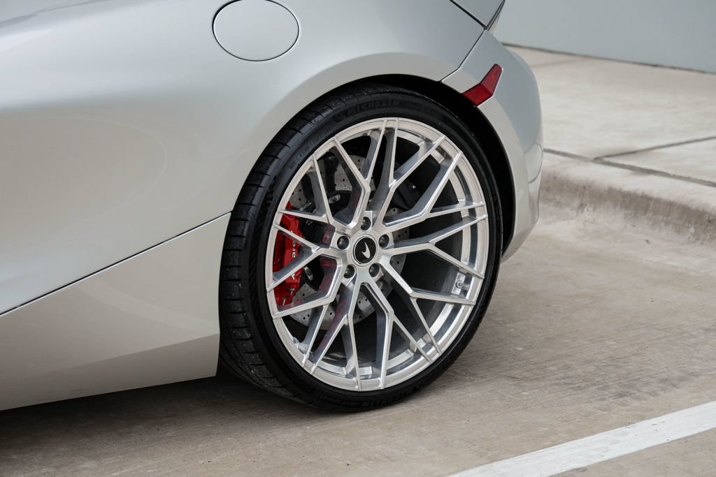 Used 2020 McLaren 720S Performance photo 7