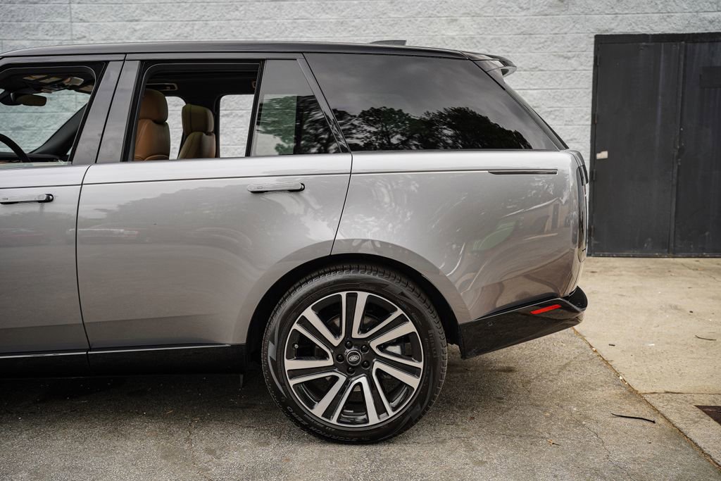 2023 Land Rover Range Rover SE