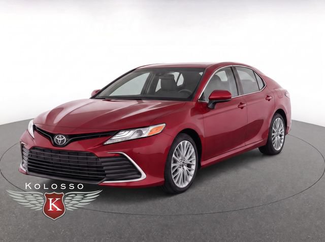 Used 2018 Toyota Camry XLE