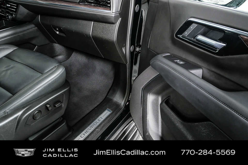 2025 Chevrolet Suburban LT