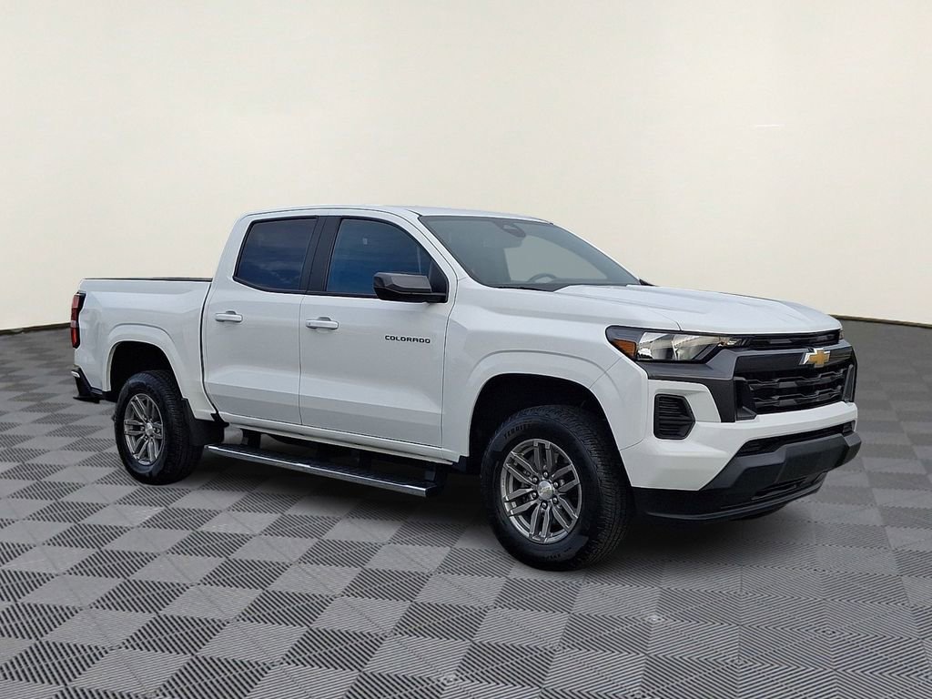 Used 2024 Chevrolet Colorado LT
