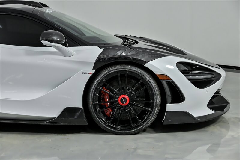 Used 2018 McLaren 720S Performance photo 17