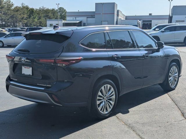 2025 Toyota Highlander Platinum